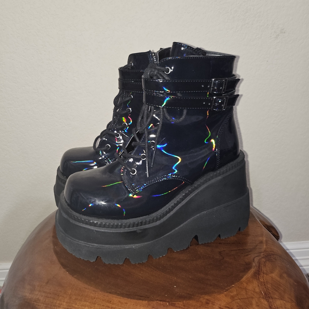 Demonia Shaker 52 Blk Hologram Platform Boots Sz 8